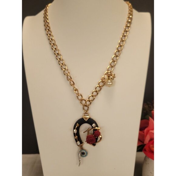 Vintage BJ Betsey Johnson Charm Necklace W/ Horseshoe & Rose Pendant 24" - Picture 2 of 11
